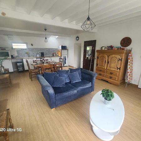 Les Chambrees Du Bac Hotel Charly-sur-Marne Екстериор снимка