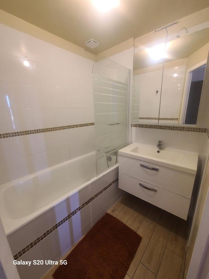 Les Chambrees Du Bac Hotel Charly-sur-Marne Екстериор снимка