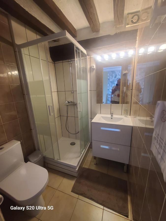 Les Chambrees Du Bac Hotel Charly-sur-Marne Екстериор снимка