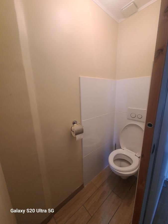 Les Chambrees Du Bac Hotel Charly-sur-Marne Екстериор снимка